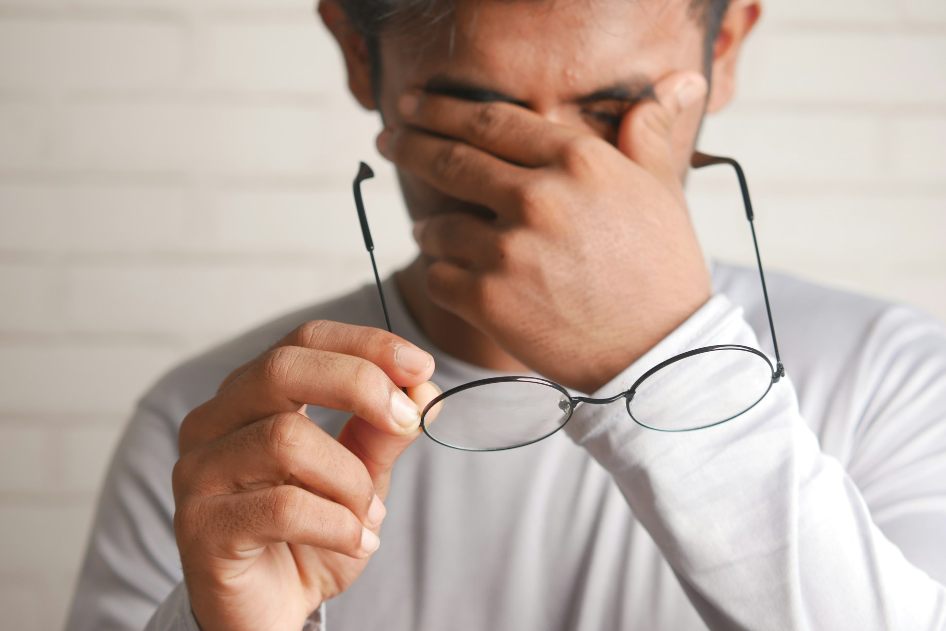 7 Signs Mold Is Making You Sick (And What to Do About It)